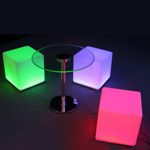 Cube lumineux 40 x 40 cm sur batterie