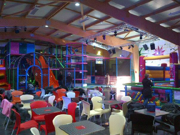 Parc d’attraction indoor Weeky park