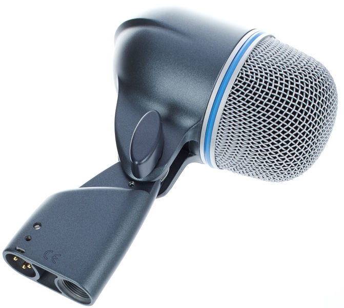 Micro fil Shure Beta52 (basse)