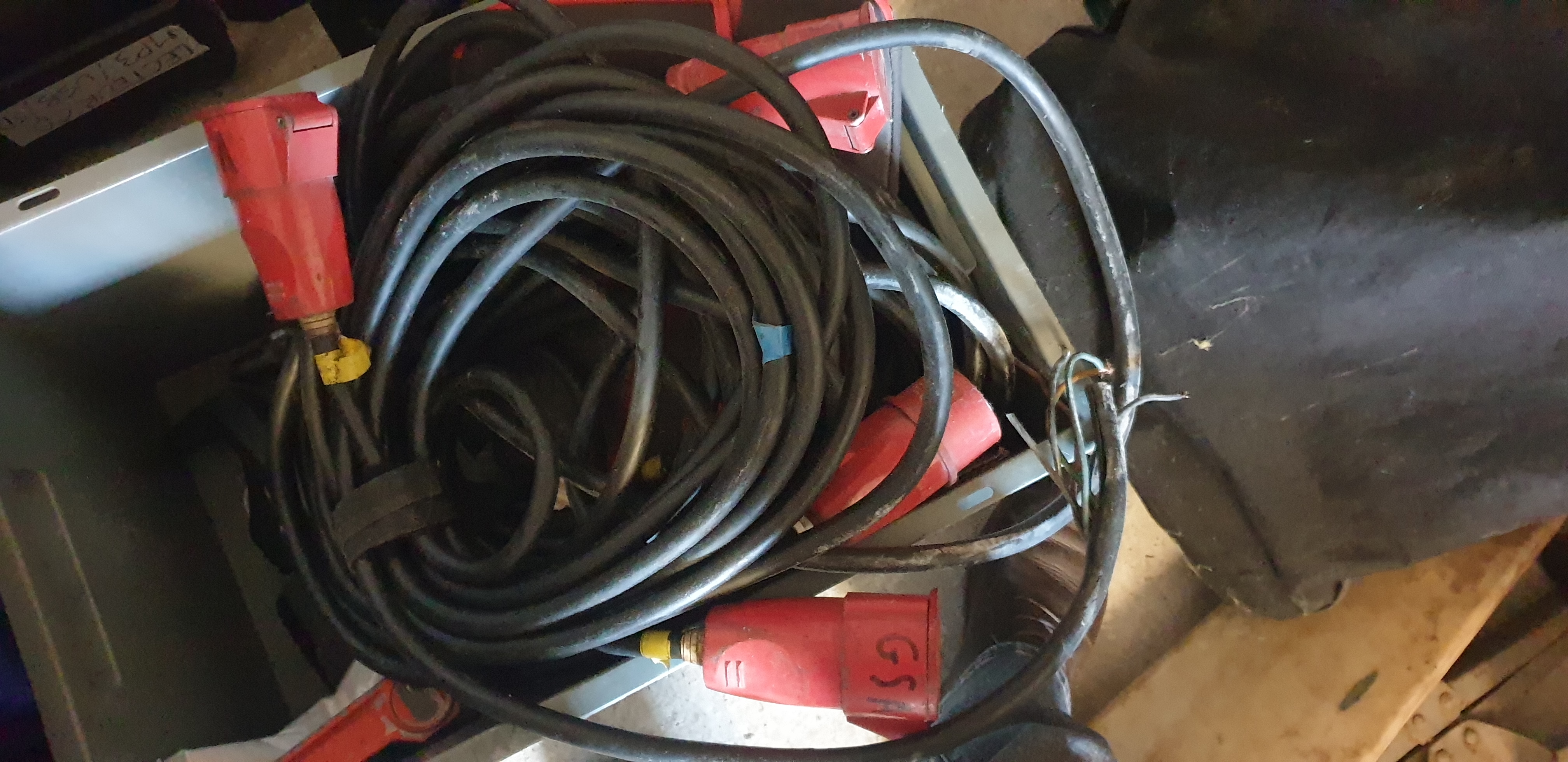 Prolongateurs de 10 en 16 AMP 380 V